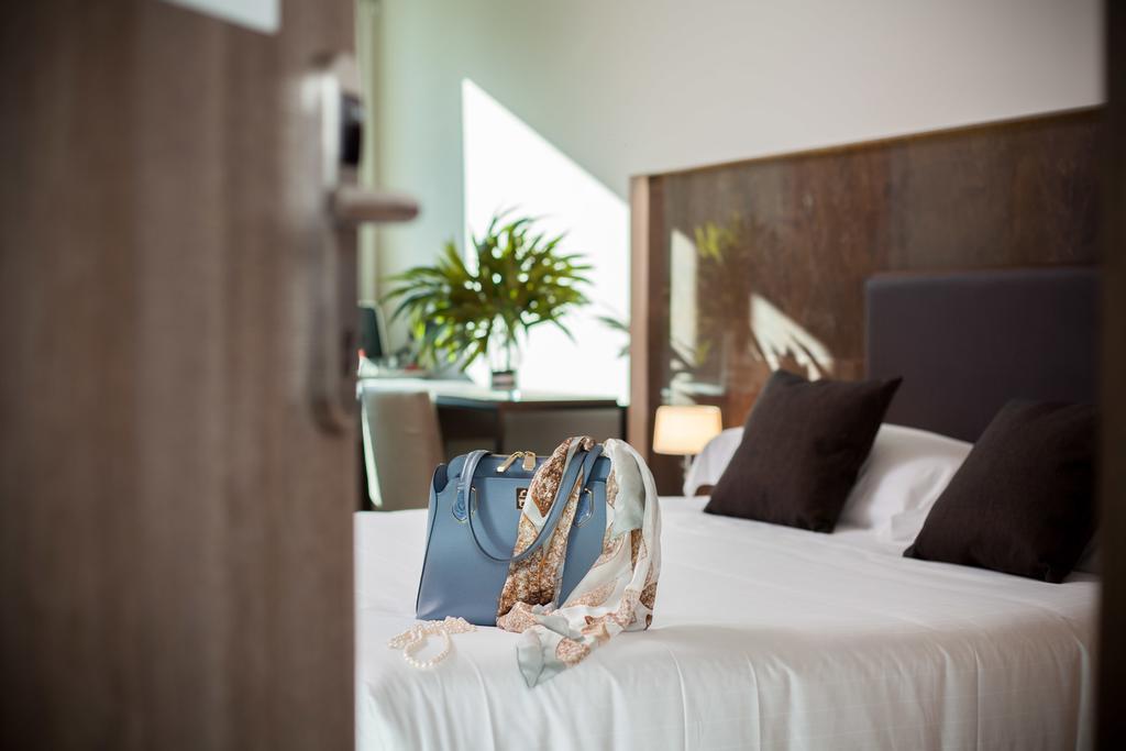 Garni House Majorana Hotel Rende Kamer foto