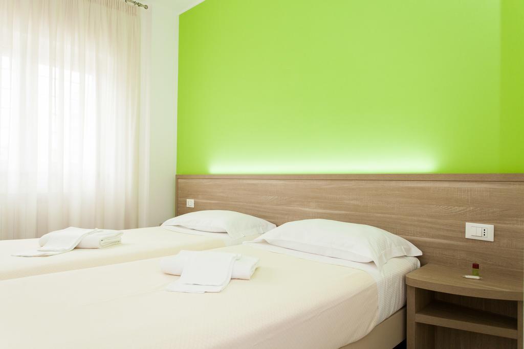 Garni House Majorana Hotel Rende Buitenkant foto