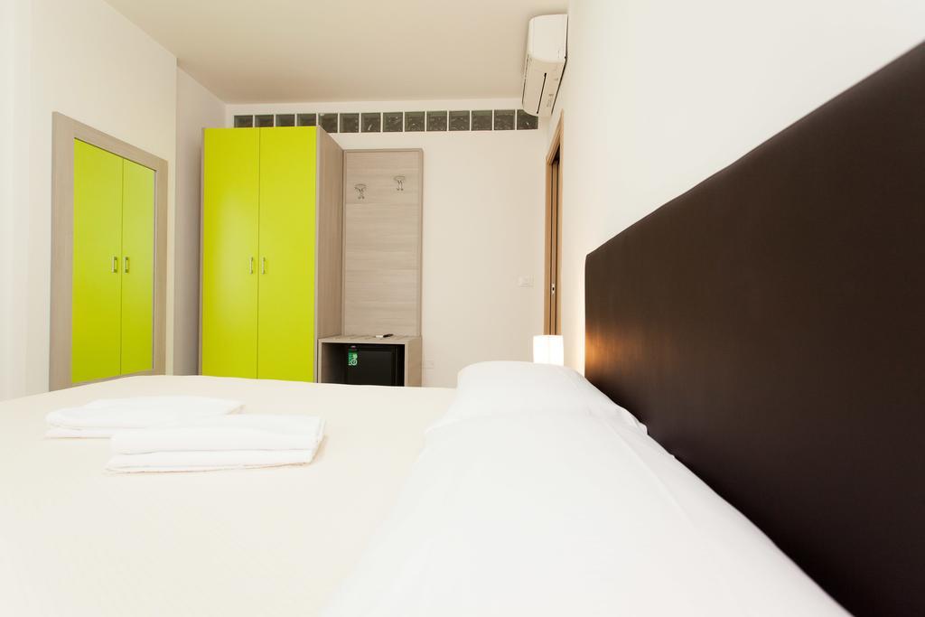 Garni House Majorana Hotel Rende Buitenkant foto
