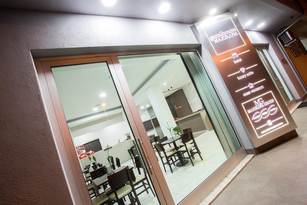 Garni House Majorana Hotel Rende Buitenkant foto